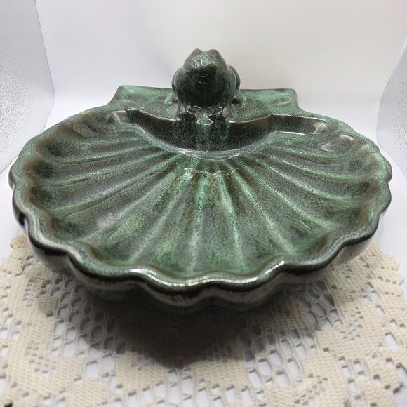 Vintage Mid Century Modern Art Pottery - Large Shell with perching frog 12 x 12 - Picture 3 of 7